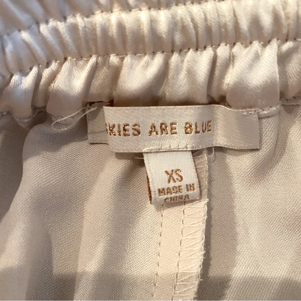Skies are Blue cream sateen ankle length drawstring pants size XS